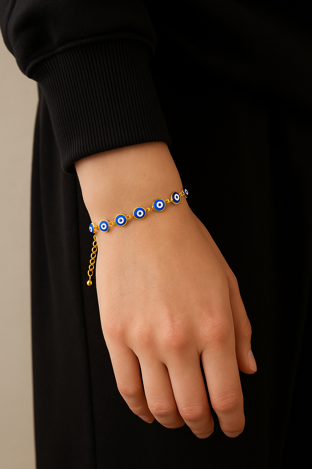 Eyes Armband